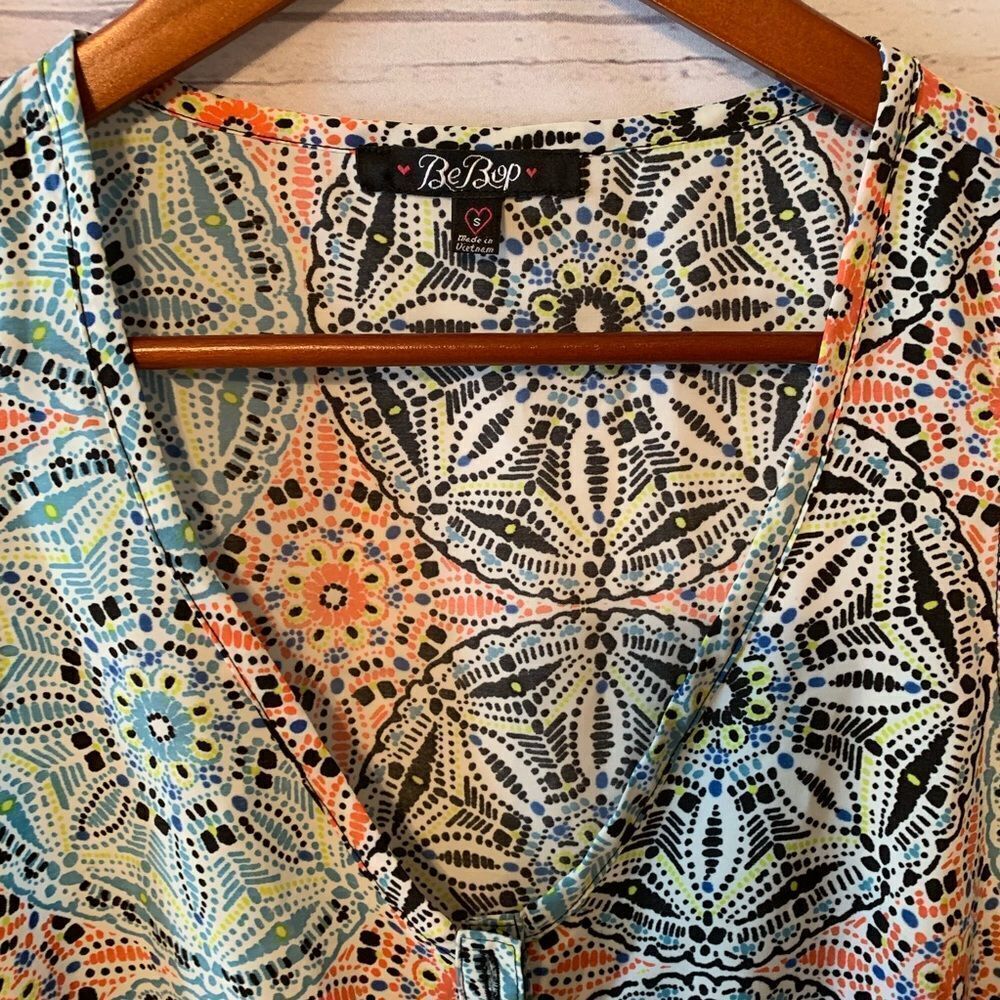 Sleeveless mosaic floral Romper - Picture 2 of 4